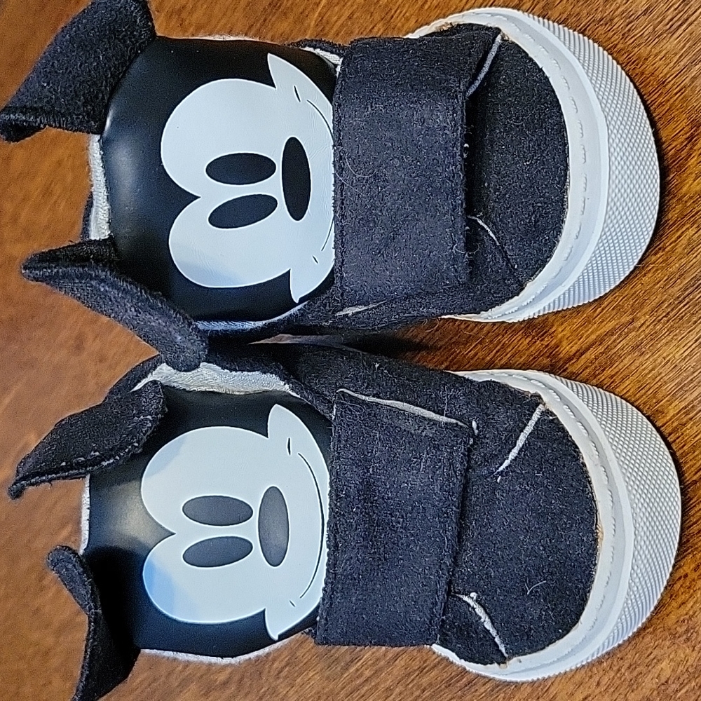 Baby shoes